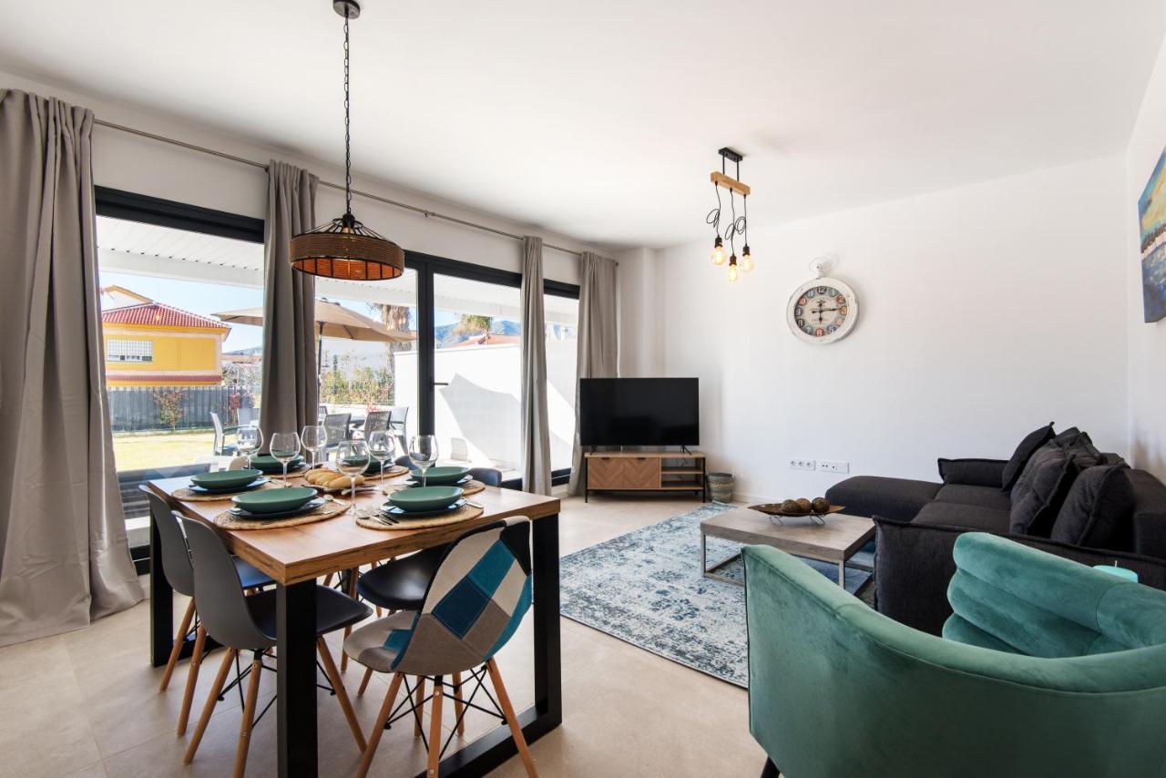 Alamar The Best Luxury Apartment On The Beach Торремолинос Экстерьер фото